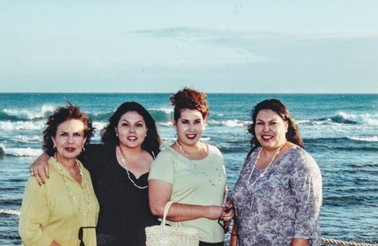 Kathy, Liz, Cara, Brenna in the sun