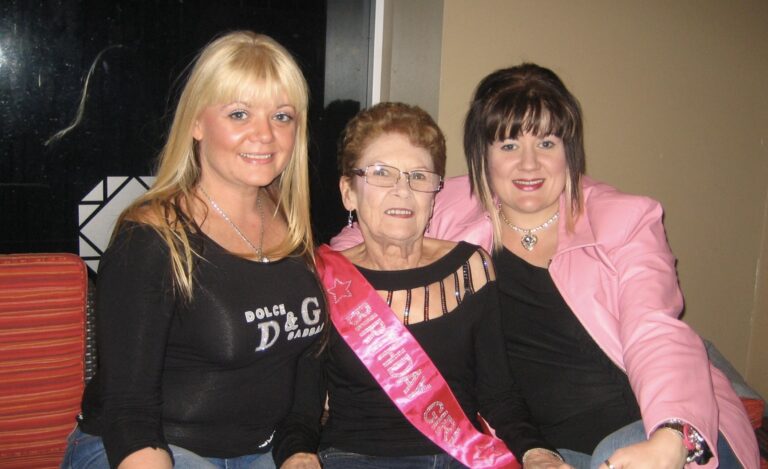 Mums 70th Night Out 2009 2 1 768x469