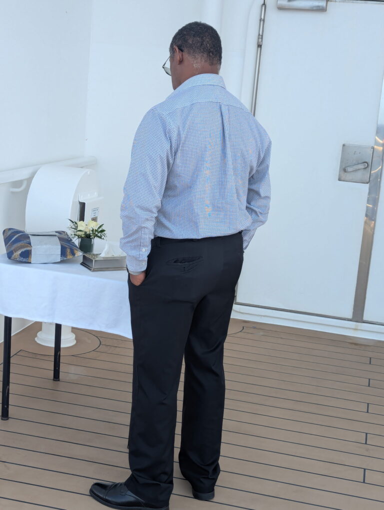 1533901330829283648 1 768x1020