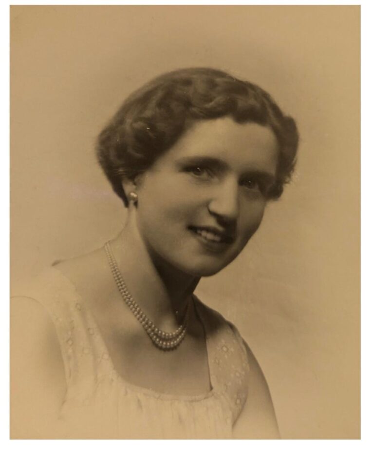 IMG 20250918 WA0002 768x931